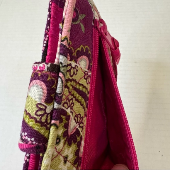 Vera Bradley Wallet Pink Paisley Purple, Flowers - Picture 7 of 10